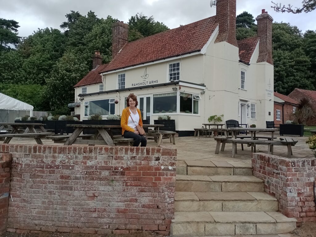 Ramsholt Arms on the River Deben